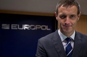 روب وينرايت مدير المنظمة الشرطة الأوروبية 