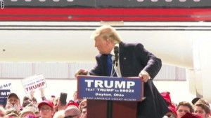 ترامب خلال مؤتمر في اوهايو