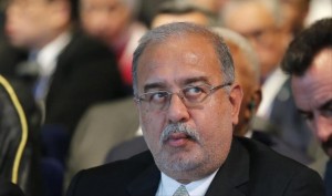 شريف اسماعيل رئيس الوزراء المصري