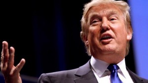 العنصري دونالد ترامب