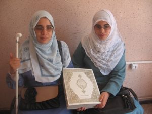 الشقيقتان رقية وأسماء زطوط