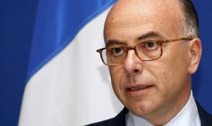 برنار كازنوف وزير الداخلية الفرنسي