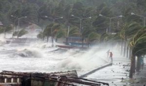 إعصار نيدا على سواحل هونج كونج