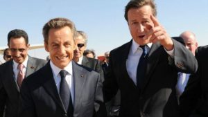 كاميرون وساركوزي قادا حملة لحشد التأييد للتدخل العسكري الجوي في ليبيا.