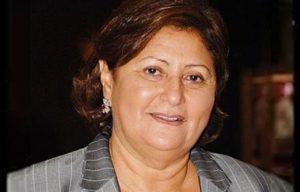 الدكتورة مؤمنة كامل