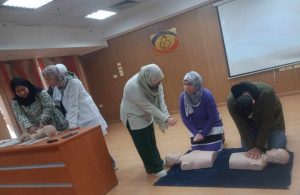 تدريب إلزامي لكافة العاملين بتأمين صحي القليوبية على انعاش القلب الرئوى 