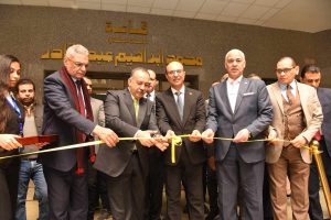 محافظ أسيوط ورئيس الجامعة يفتتحان معرض مشروعات Capstone لطلاب برنامج البكالوريوس فى العلوم والتربية بالجامعة