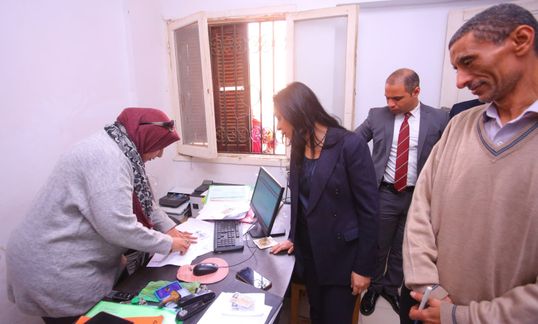 وزيرة التضامن تجري جولة مفاجئة لعدد من الوحدات الاجتماعية بالقاهرة