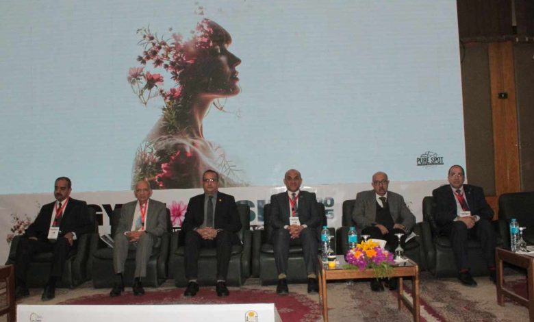 انطلاق فعاليات المؤتمر السنوي الثاني عشر لقسم التوليد وأمراض النساء بكلية الطب بجامعة أسيوط 