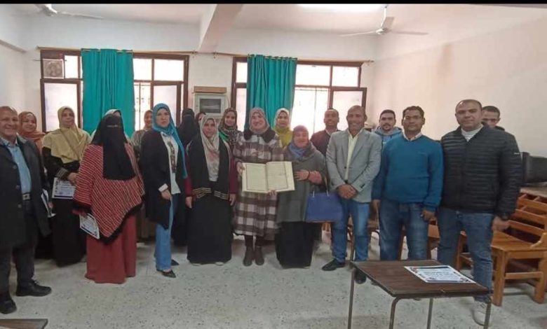 مدير تعليم القناطر الخيريه تتابع سير العملية التعليمية بمدارس القطاع 