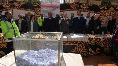 محافظ أسيوط يشهد القرعة العلنية لاختيار الفائزين بترخيص 150 سيارة تاكسى