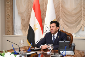 وزير الشباب والرياضة