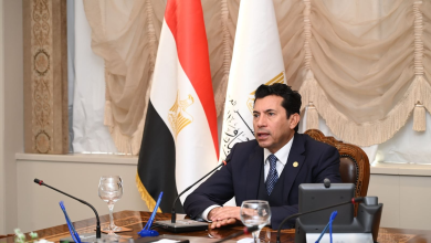 وزير الشباب والرياضة