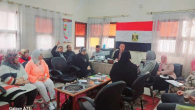 شعبان يناقش مع رؤساء الأقسام معوقات العمل بصحة القناطر الخيريه