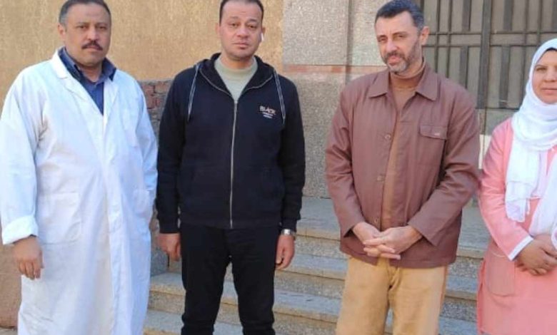 جولات ميدانية لمدير صحة القناطر الخيريه بالوحدات الصحيه بالقطاع 